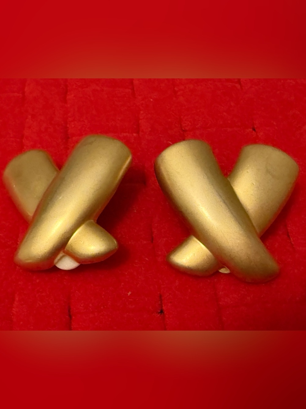Vintage Matte Gold Tone Crossed Clip-On Earrings - Women Accessories